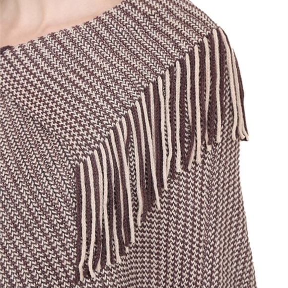 Knit Poncho with fringe - Picture 2 of 2